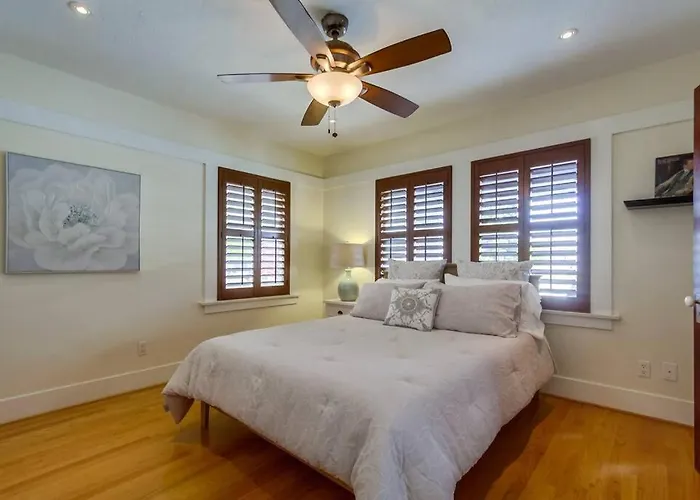 Cozy Craftsman Bungalow, Hillcrest/Mission Hills